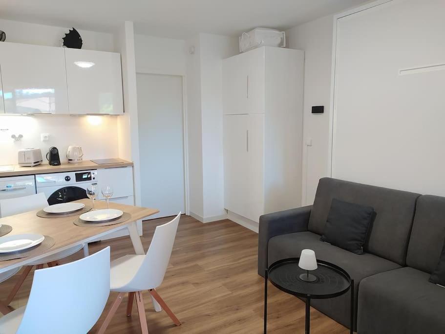 Ferienwohnung Ideal Saint Raphael Piscine Clim Parking Exterior foto